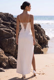 Vestido de Noiva Maxi em Tule Franzido com Espartilho Branco e Decote em V, com Fenda Lateral