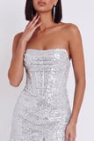 Vestido de cocktail curto bodycon sem alças com espartilho prateado e folhos