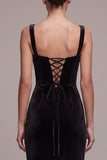 Vestido preto de veludo comprido Sweetheart com strass