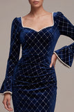 Vestido Midi Veludo Midi de Pérolas Azul Azul Real com Mangas Largas
