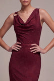 Vestido formal Maxi com gola de sereia bordô e contas