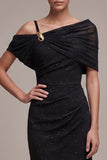 Vestido formal Maxi preto, assimétrico, ombro caído e franzido Maxi Formal