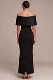 Vestido formal longo de cetim com bainha preta no ombro