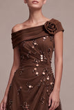 Vestido formal A-Line Café assimétrico de um ombro e franzido alto-baixo com flor 3D
