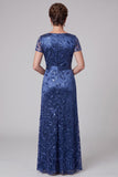 Vestido de mãe da noiva azul real de decote em V com decote em V e decote em V bordado