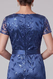 Vestido de mãe da noiva azul real de decote em V com decote em V e decote em V bordado