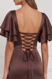 Vestido Maxi de dama de honor espresso com decote quadrado e mangas franzidas