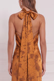 Vestido de dama de honor Maxi estampado em laranja queimado, capuz de bainha e cetim, com fenda lateral