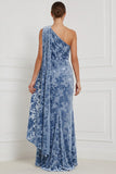 Vestido de dama de honor longo de veludo azul com um ombro franzido