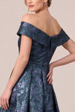 Vestido de Mãe da Noiva Jacquard Assimétrico Assimétrico Ombro Descoberto Com Folhos