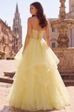 Vestido de baile amarelo Espartilho Pérolas sem alças Vestido longo de finalista com folhos e camadas