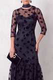 Vestido Midi de Casamento Midi de Casamento Black Mermaid Illusion com gola redonda floral e folhos e mangas 3/4