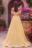 Vestido de baile de finalistas amarelo, A-Line A-Line Brodado Sem Alças, Bordado Floral Pérola Amarelo