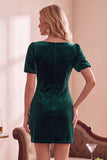 Vestido Curta de Festa de Natal Bodycon em veludo verde escuro com decote em V, bufante de mangas curtas e laço