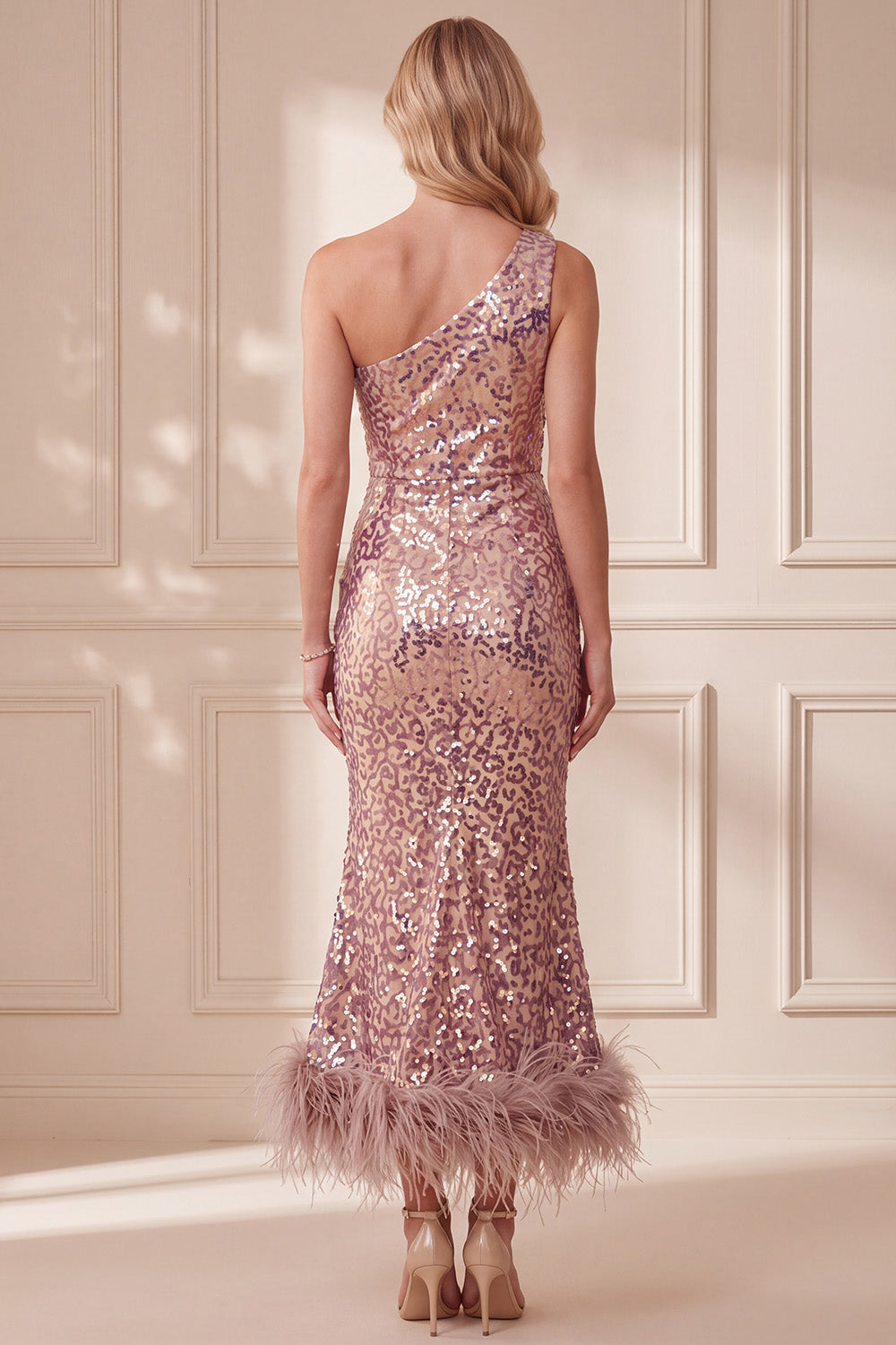 Vestido formal Midi Vintage de Sereia Malva com Lantejoulas de um ombro e penas