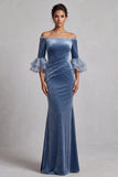 Sereia azul empoeirada, ombro descoberto, veludo com mangas franzidas e folhos, vestido formal comprido com strass