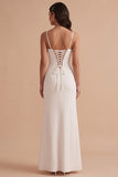 Vestido de noiva longo de corsete, alças finas de cetim com faixa branca