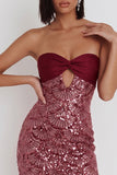 Vestido de cocktail curto cortado sem alças com Lantejoulas Borgonha Bodycon