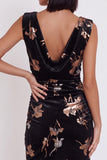 Vestido de cocktail curto com gola encapuzada, decote franzido e decote preto de veludo bodycon
