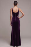 Vestido longo de veludo longo com decote quadrado, decote de ameixa e fenda