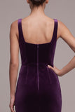 Vestido longo de veludo longo com decote quadrado, decote de ameixa e fenda