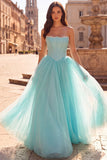 Vestido longo de baile de finalista em cetim em cetim sem alças com Pérolas de Espartilho Mint