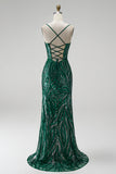 Vestido de baile de finalistas verde escuro com lantejoulas verde-escuras brilhantes com alças finas
