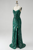 Vestido de baile de finalistas verde escuro com lantejoulas verde-escuras brilhantes com alças finas