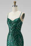 Vestido de baile de finalistas verde escuro com lantejoulas verde-escuras brilhantes com alças finas