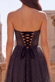Vestido de finalista preto, Espartilho de Tule com buraco de fechadura, Espartilho de Finalistas Longo Sem Alças com Laço