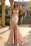 Vestido de Baile de Finalistas Longo Aplicado Champanhe Sem Alças, Vestido de Baile Longo com Fenda