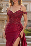 Vestido de Baile Longo com Ombro à Vista em Borgonha Brilhante e Capa