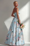 Vestido de dama de honor azul floral sem alças estampado