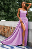 Vestido de baile lilás em cetim com alças finas