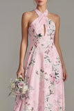 Vestido longo de dama de honor floral, decote A e decote halter cor-de-rosa