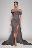 Vestido de Baile com Fenda Cabernet Fora do Ombro Cetim Longo