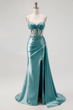 Vestido de Baile Longo com Alças Finas e Apliques em Champanhe