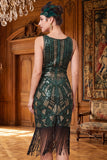 Vestido dos anos 1920 com decote em V, decote em V com franjas, Bodycon Lantejoulas Verde-Escuras e Conjunto de Acessórios de 4 Peças