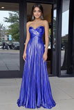 Vestido de Baile Longo Sem Alças Plissado Linha A Metálico Dourada