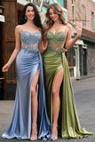 Vestido de Baile Longo Alças Finas Prata Apliques com Faixa