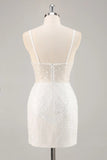 Vestido Curto de Cocktail Branco Brilhante com Alças Finas e Lantejoulas