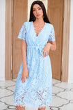 V Pescoço Médio Comprimento Azul Vestido de festa de renda azul com botão