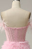 Carregar imagem no visualizador da galeria, A Line Fora do Ombro Rosa Vestido Cerimónia Com Penas