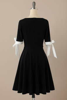 Vestido de balanço de estilo retro preto de 1950
