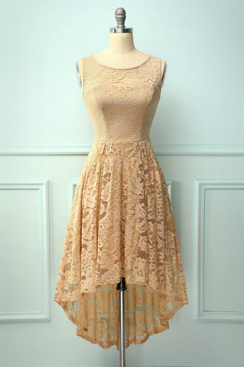 Vestido assimétrico de renda champanhe
