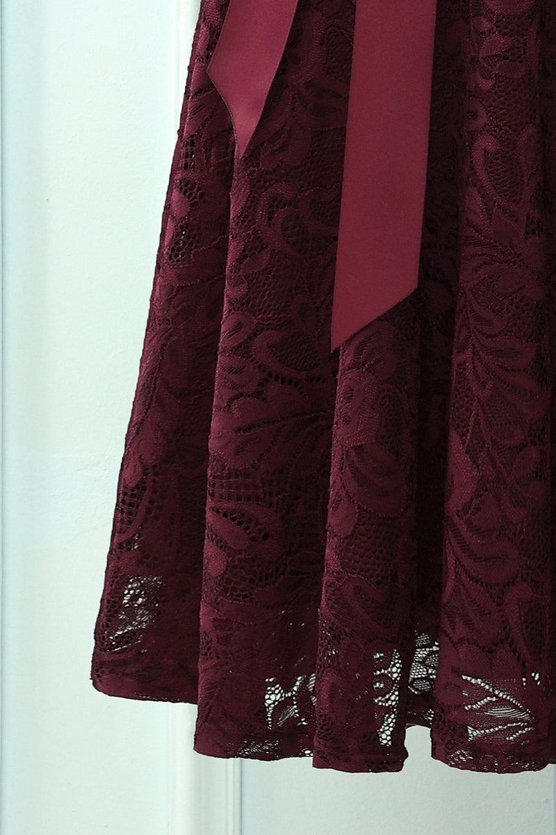 Carregar imagem no visualizador da galeria, Borgonha Decote V vestido de dama de honra