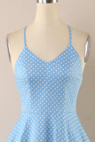 Vestido às bolinhas vintage dos anos 1950
