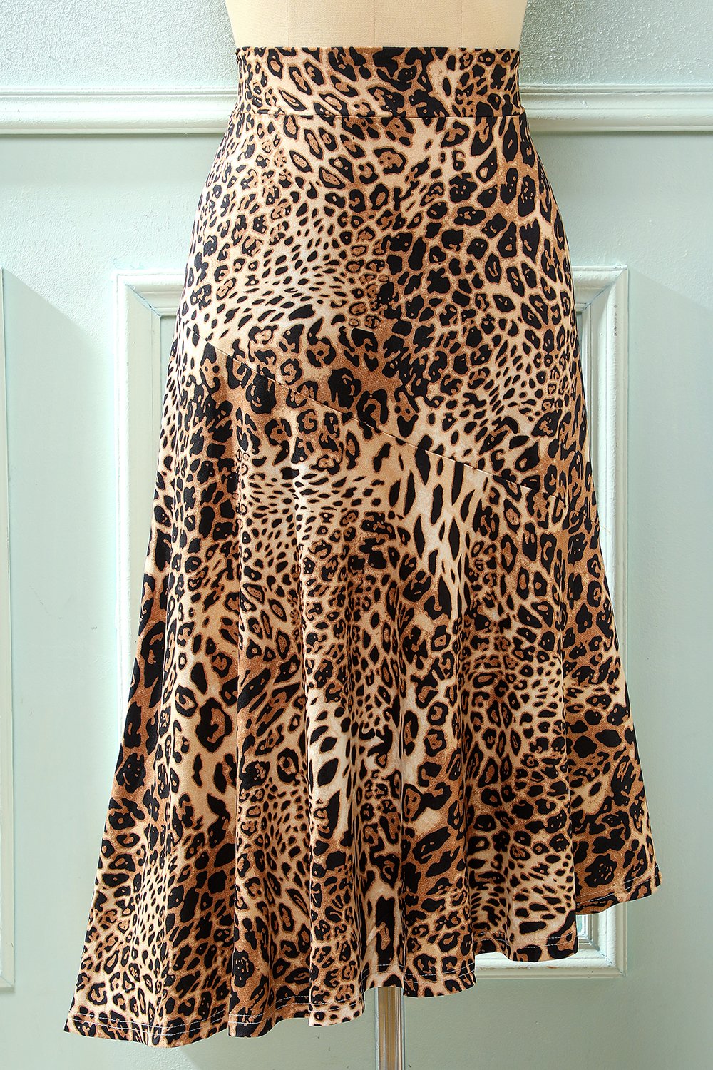 Saia estampada de leopardo