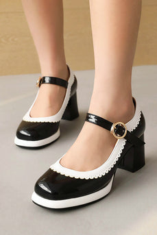 Sapatos pretos do toe round com correia ajustável