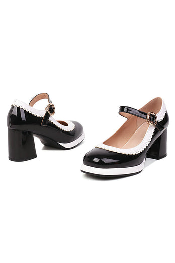 Sapatos pretos do toe round com correia ajustável
